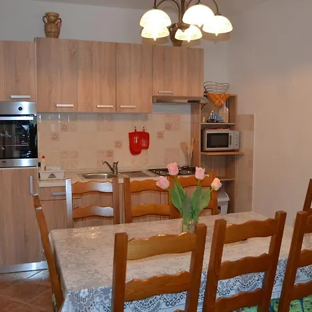 Jakov Apartament